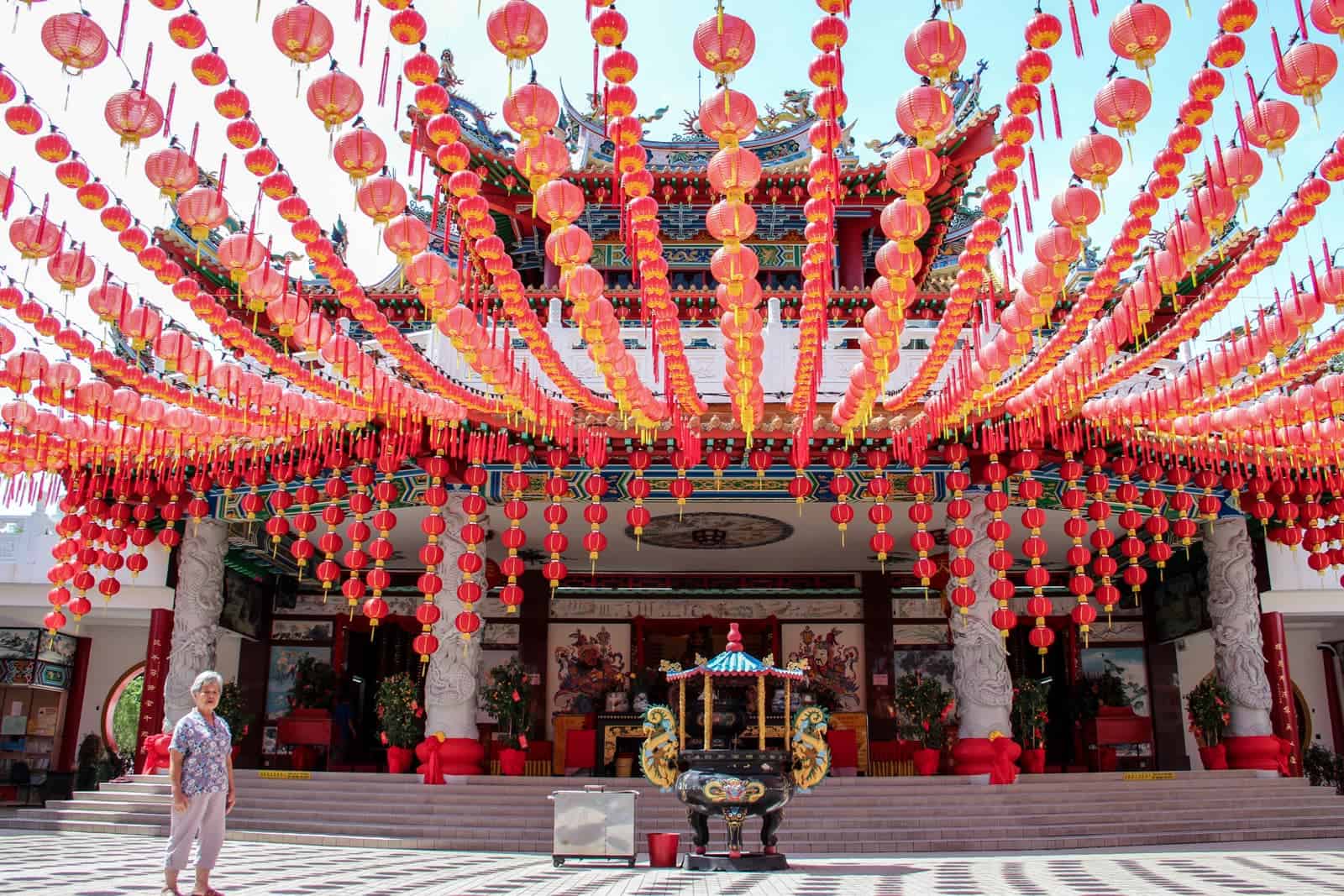 Visiting the Thean Hou Temple in Kuala Lumpur, Malaysia