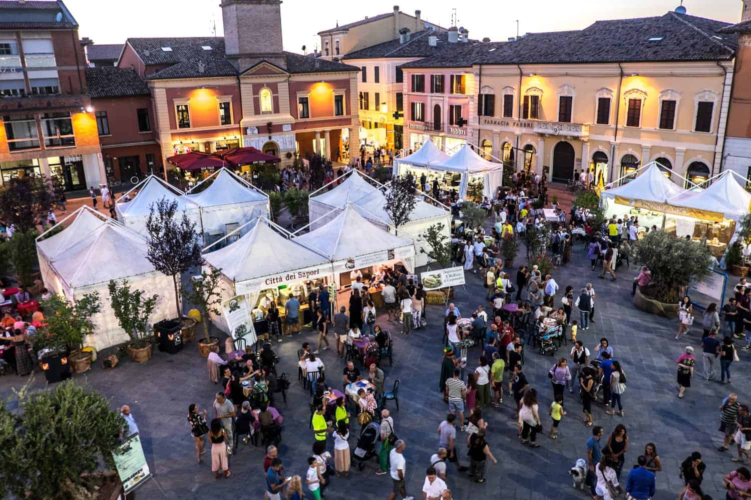 Food tents at the Artusi festival / ‘Festa Artusiana’ in Forlimpopoli in Emilia Romagna, Italy