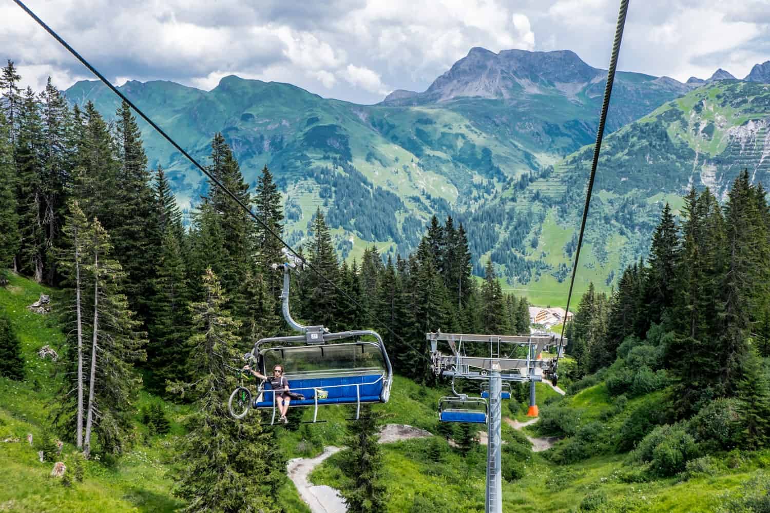 Cable car route in Lech in the summer