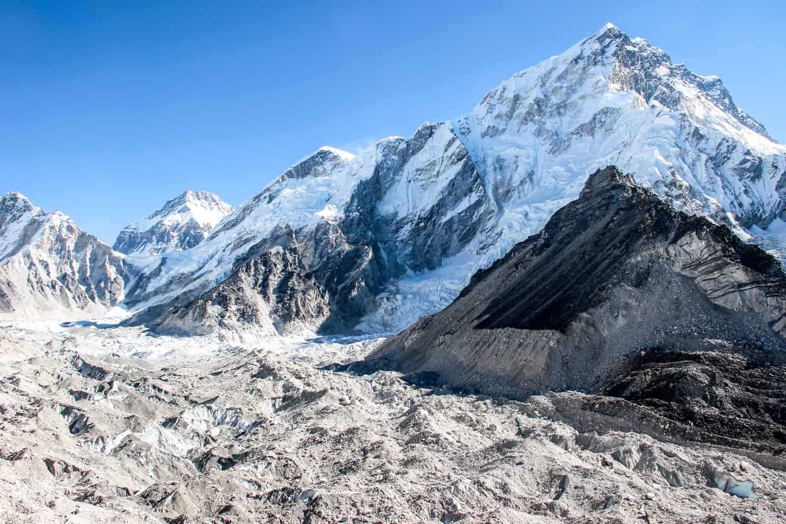 The triangular Himalaya Mountain ranges found Everest Base Camp trek